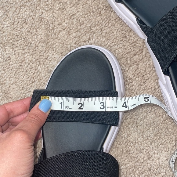 Apana Nola Sandal. Size: 8. - Picture 8 of 10